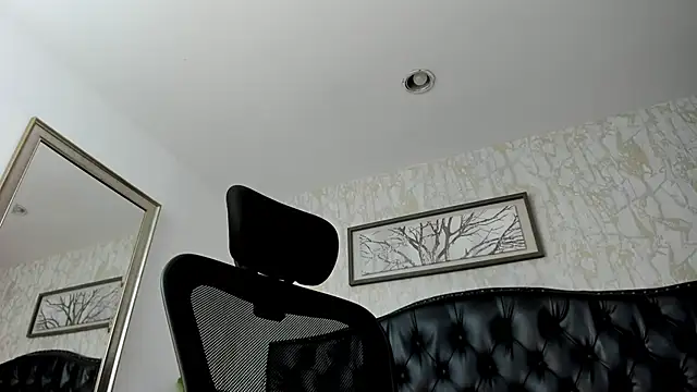 DenzelRios online show from May 13, 2026, 3:35 am