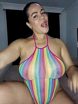 Snapshot of karla-bruni chatting on April 13, 2026, 10:08 am karla-bruni online show from April 13, 2026, 10:08 am