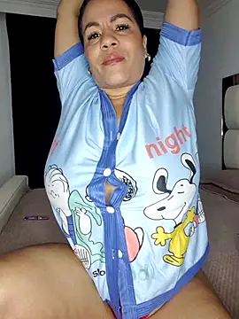 Snapshot of karla-bruni chatting on April 10, 2026, 10:11 am karla-bruni online show from April 10, 2026, 10:11 am