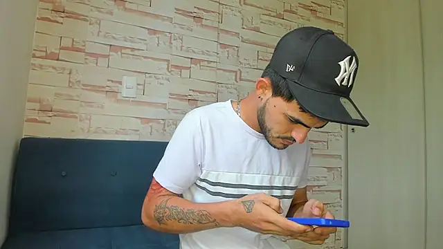 Master King Crazzy777 online show from October 12, 2025, 6:31 pm