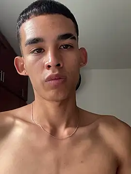 Paulosex12 online show from July 3, 2026, 7:09 pm