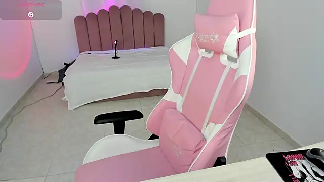 Meghan russo07 online show from November 5, 2025, 8:45 pm