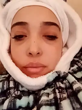 Snapshot of Mar-wa_1 chatting on November 10, 2025, 4:23 pm Mar-wa 1 online show from November 10, 2025, 4:23 pm