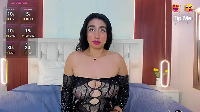 Snapshot of Amara18__ chatting on April 29, 2026, 7:53 pm Amara18 online show from April 29, 2026, 7:53 pm