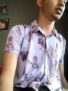 Snapshot of use_19 chatting on November 15, 2025, 9:57 am use 19 online show from November 15, 2025, 9:57 am