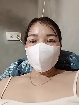 ladzy sexy online show from December 3, 2025, 7:08 am