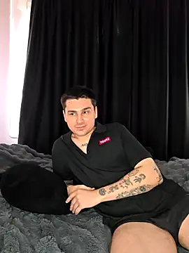 Sweet Little Lie online show from October 29, 2025, 2:32 am