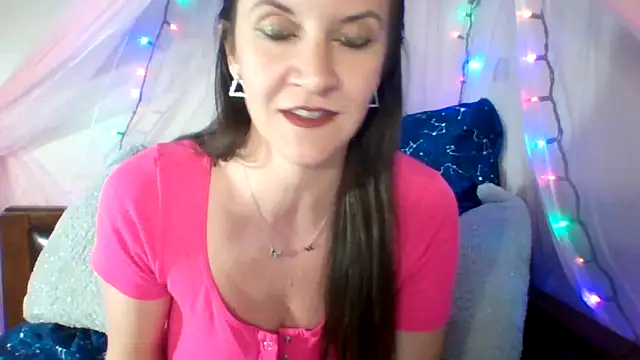 Snapshot of easy_briezy chatting on November 19, 2025, 1:16 am easy briezy online show from November 19, 2025, 1:16 am