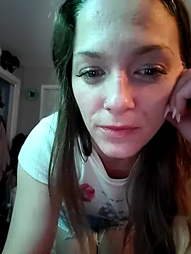 Snapshot of Cassaroll333 chatting on April 13, 2026, 3:10 am Cassaroll333 online show from April 13, 2026, 3:10 am