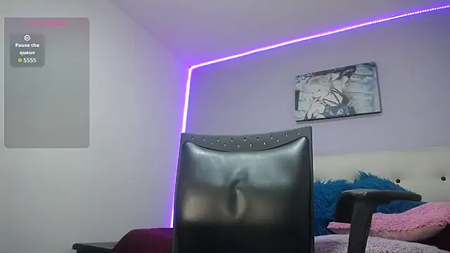 soffycarter1 online show from May 20, 2026, 12:40 am