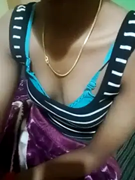 Mahi677 online show from December 5, 2025, 5:50 am