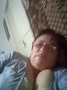 MilaCold5443 online show from April 12, 2026, 6:22 pm