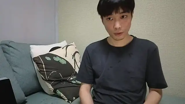 Snapshot of natesiuss chatting on October 9, 2025, 10:16 am natesiuss online show from October 9, 2025, 10:16 am