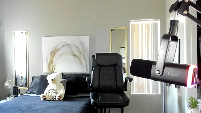 Snapshot of Myonnathegod chatting on October 26, 2025, 10:32 pm Myonnathegod online show from October 26, 2025, 10:32 pm