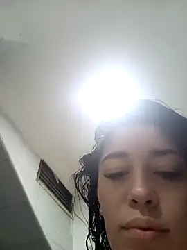 AbbyLewiis online show from October 29, 2025, 11:09 am