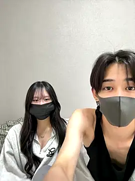 Snapshot of RAITO_ST chatting on November 3, 2025, 3:48 pm RAITO ST online show from November 3, 2025, 3:48 pm