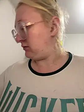 SashaMaexox online show from November 5, 2025, 8:34 pm