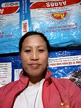 jerry-xx online show from November 20, 2025, 12:06 pm