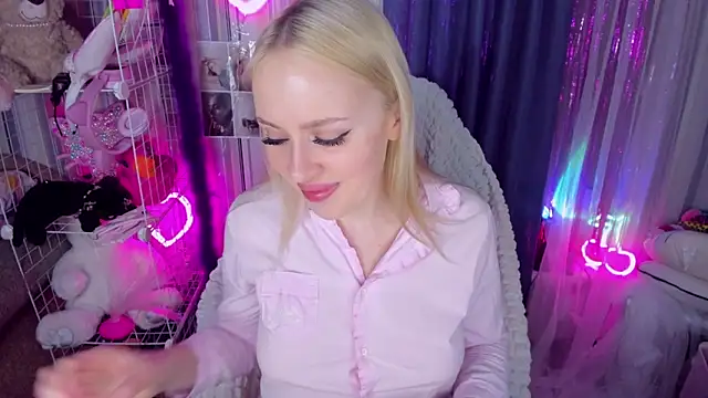 CeaneLino online show from March 26, 2026, 5:22 pm