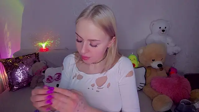 Snapshot of CeaneLino chatting on January 31, 2026, 7:45 pm CeaneLino online show from January 31, 2026, 7:45 pm