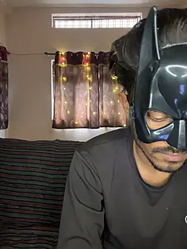 Lovebirdss online show from February 11, 2026, 8:36 am