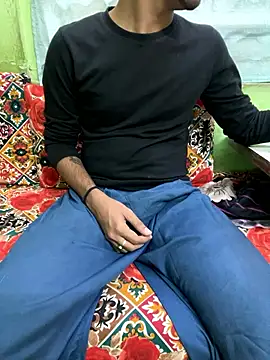 Snapshot of foxythebold chatting on November 9, 2025, 9:57 am foxythebold online show from November 9, 2025, 9:57 am