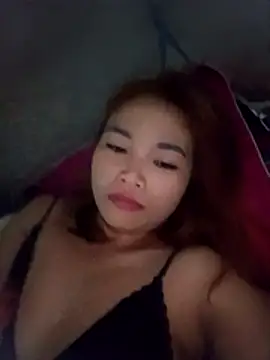 Snapshot of Rabbit-small chatting on December 18, 2025, 11:19 pm Rabbit-small online show from December 18, 2025, 11:19 pm