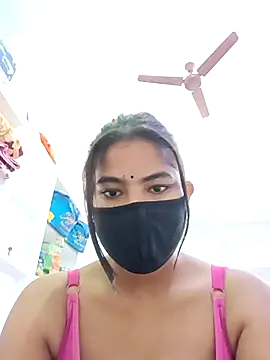 Hot radhaji online show from December 16, 2025, 9:24 am