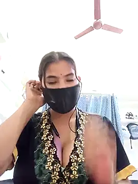 Snapshot of Hot_radhaji chatting on March 7, 2026, 2:29 am Hot radhaji online show from March 7, 2026, 2:29 am