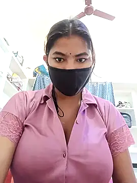 Snapshot of Hot_radhaji chatting on March 16, 2026, 1:24 am Hot radhaji online show from March 16, 2026, 1:24 am