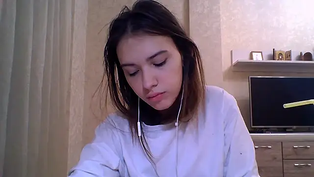 CeyaLier online show from October 28, 2025, 5:12 pm