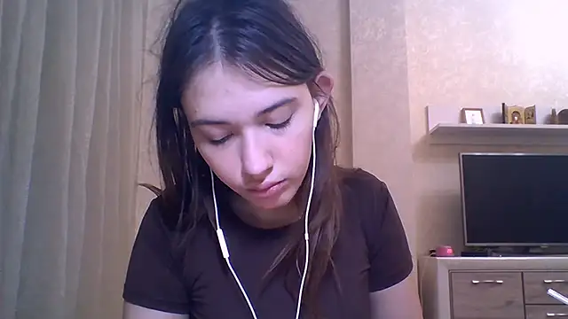 CeyaLier online show from October 30, 2025, 5:32 pm