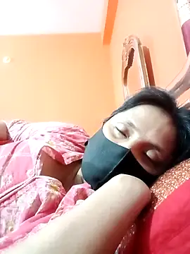 Megla879 online show from December 4, 2025, 12:09 am