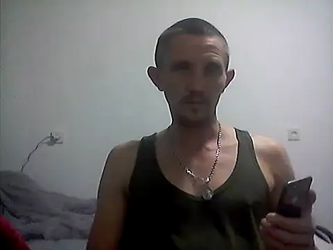 Twolatte online show from January 7, 2026, 3:22 am