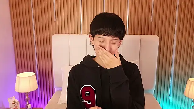 Emo Boy  online show from May 30, 2026, 9:31 pm