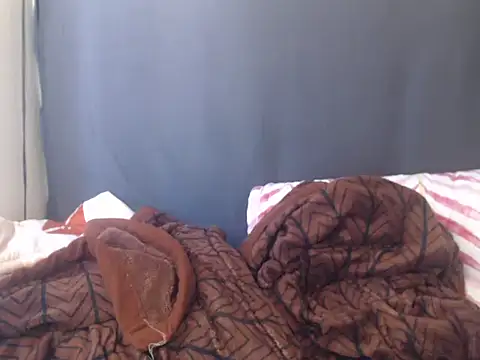 Tillah87 online show from October 10, 2025, 8:04 am