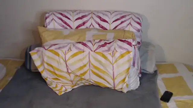 Tillah87 online show from October 24, 2025, 7:24 pm