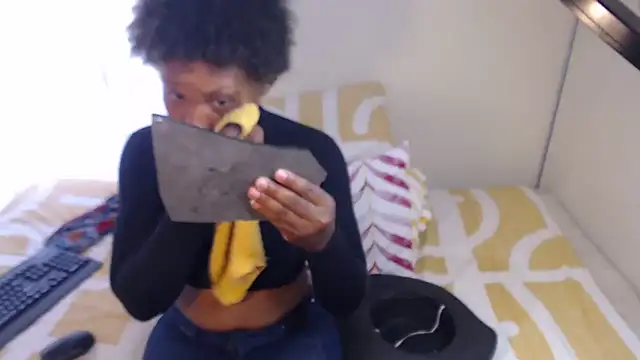 Tillah87 online show from November 13, 2025, 10:41 am