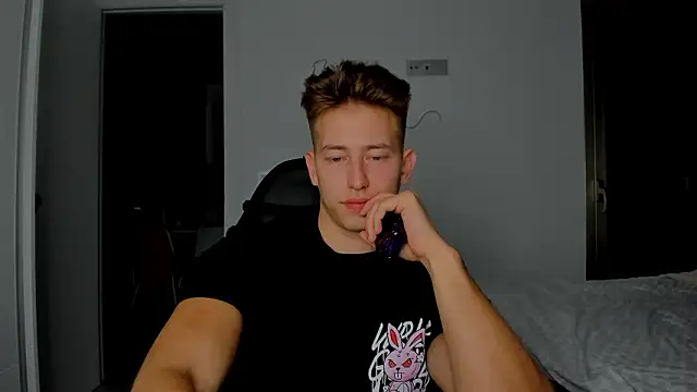 Snapshot of find0m_master chatting on February 16, 2026, 1:59 am find0m master online show from February 16, 2026, 1:59 am