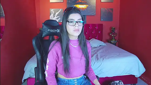 Aranzza Ross online show from November 5, 2025, 12:30 pm