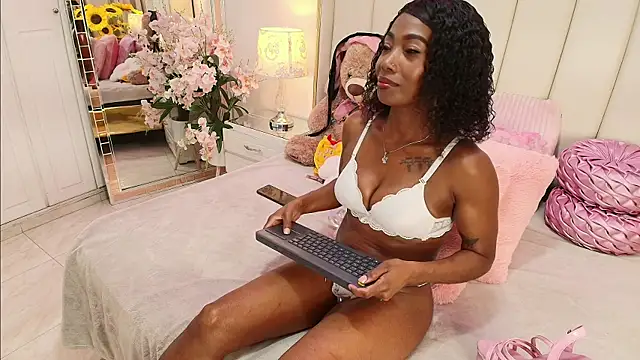  NinaFox  online show from May 23, 2026, 8:41 pm