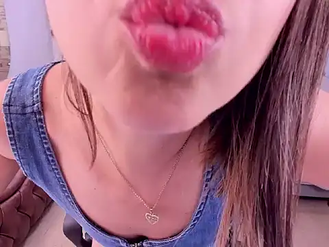 Tatis Corredor online show from October 19, 2025, 11:57 am