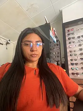 oralin online show from November 7, 2025, 1:26 pm