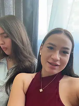 MayaGlow online show from November 2, 2025, 5:56 am