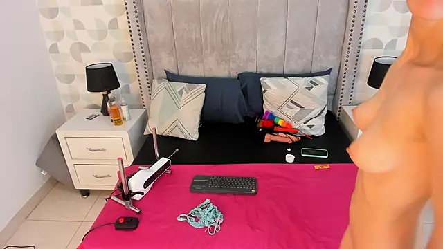 Snapshot of amely_santana chatting on November 20, 2025, 12:06 pm amely santana online show from November 20, 2025, 12:06 pm