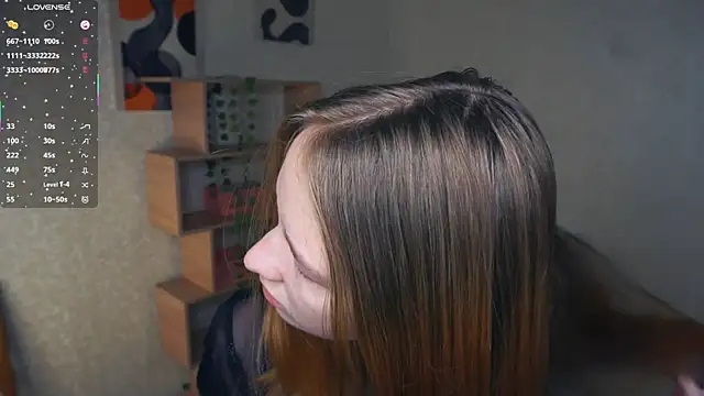 Snapshot of IveyColley chatting on November 21, 2025, 7:40 am IveyColley online show from November 21, 2025, 7:40 am