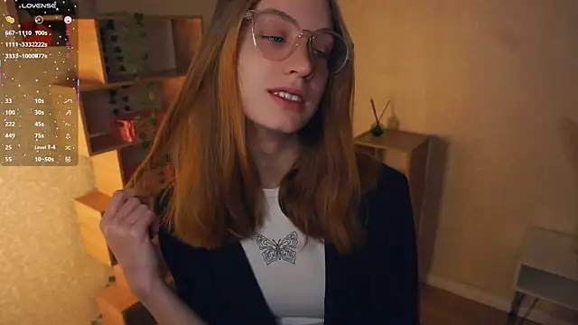 Snapshot of IveyColley chatting on November 25, 2025, 7:19 am IveyColley online show from November 25, 2025, 7:19 am