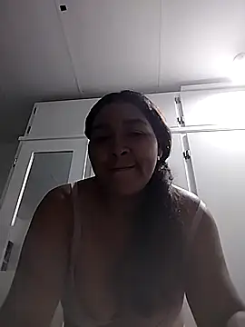 Snapshot of EliehtIsabellx chatting on October 10, 2025, 3:02 pm EliehtIsabellx online show from October 10, 2025, 3:02 pm