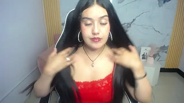 ailyn ch1 online show from May 26, 2026, 7:56 pm