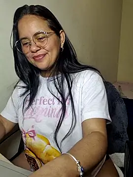 Snapshot of Miss__kendra_ chatting on November 1, 2025, 2:51 am Miss kendra online show from November 1, 2025, 2:51 am